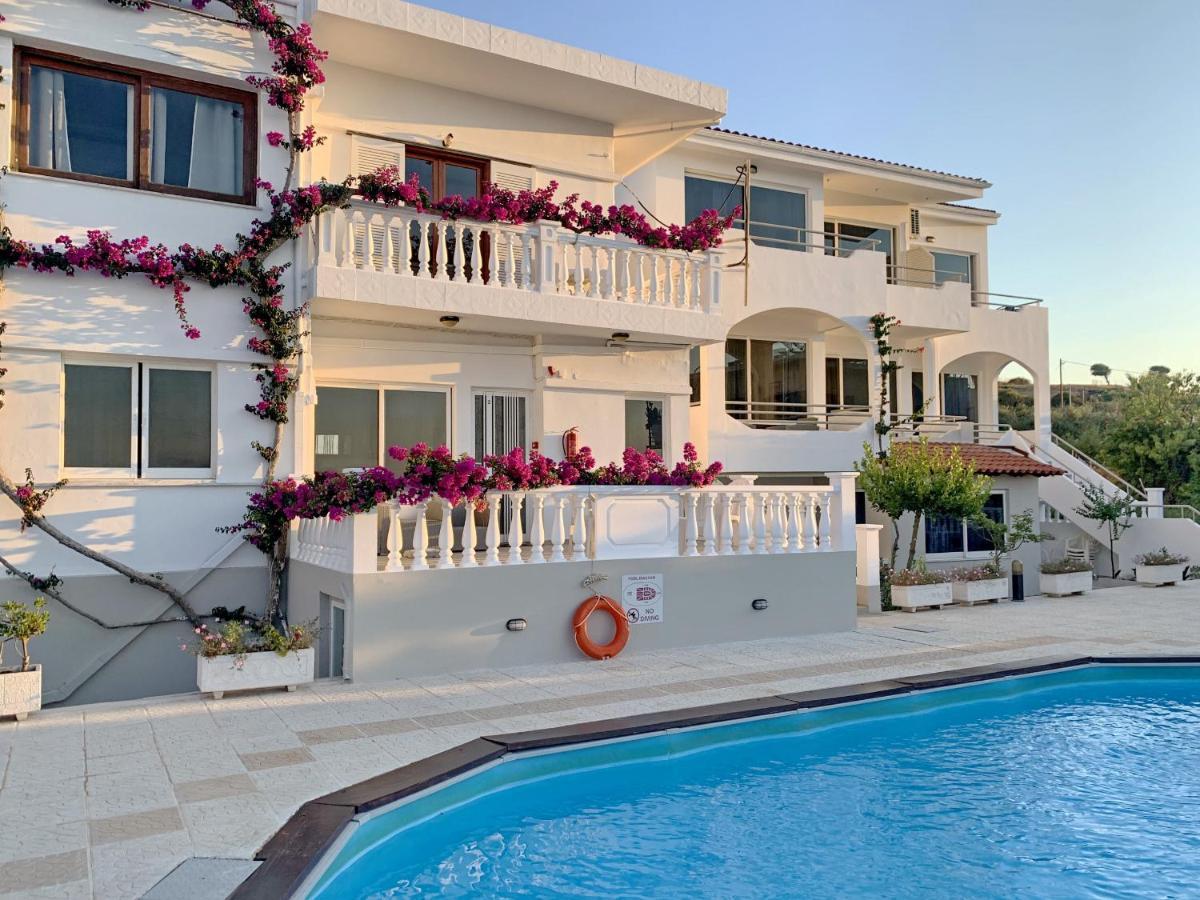 Rouladina Apartments Stalós Dış mekan fotoğraf