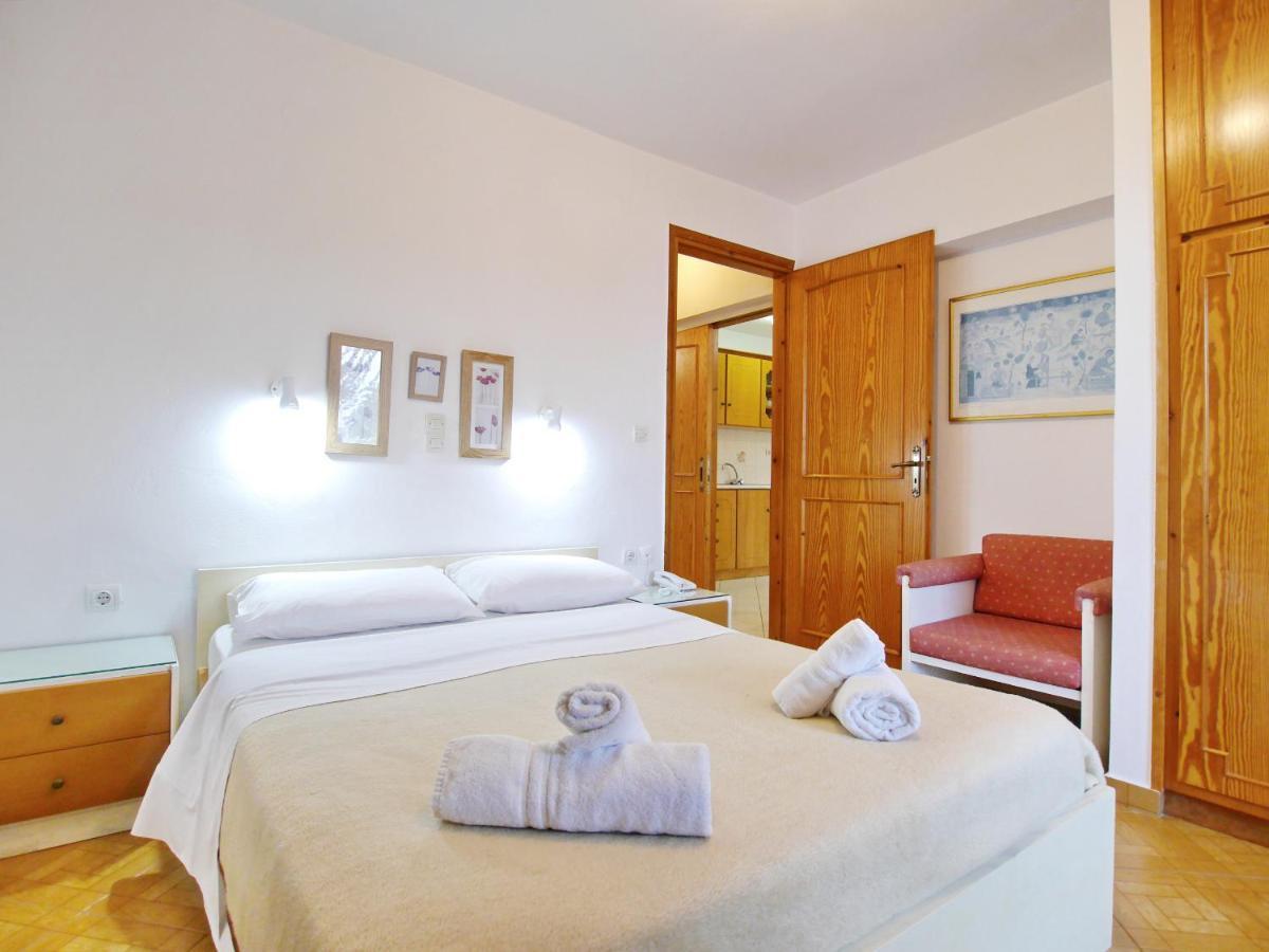 Rouladina Apartments Stalós Dış mekan fotoğraf